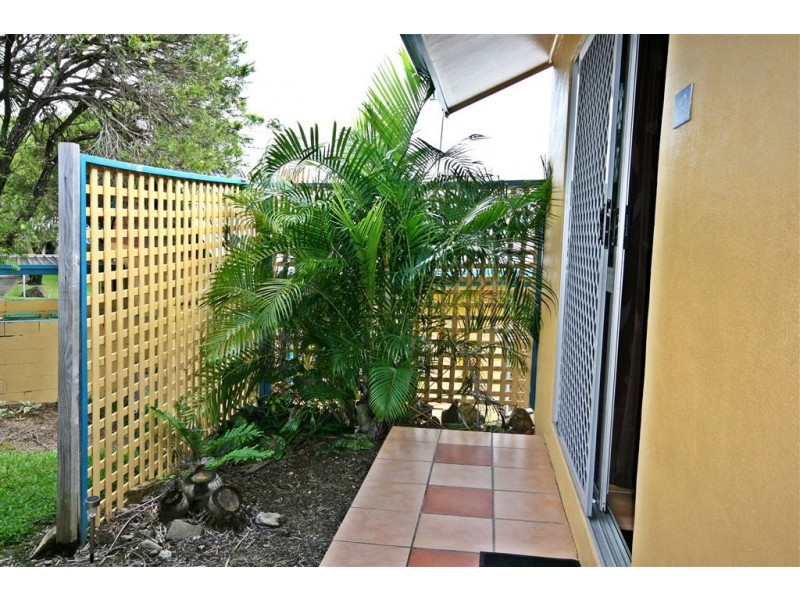 19/28 Island Drive, Cannonvale QLD 4802