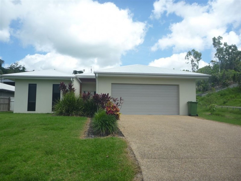 28 Parker Road, Cannonvale QLD 4802