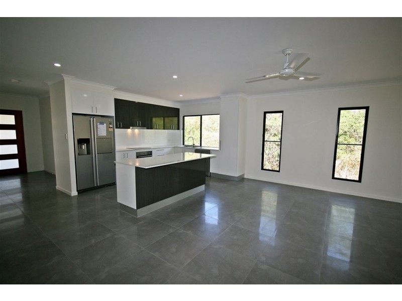 48 Parker Road, Cannonvale QLD 4802