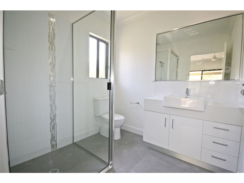 48 Parker Road, Cannonvale QLD 4802