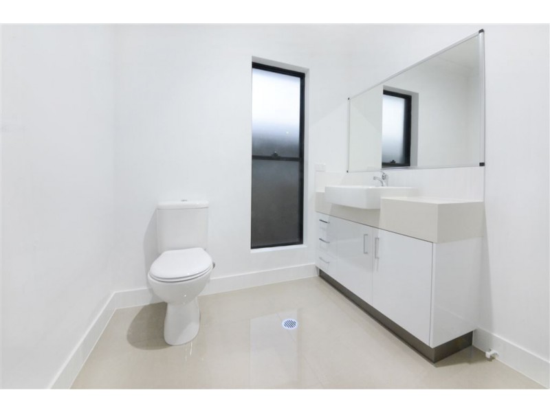 41 Twin Creek Court, Cannonvale QLD 4802