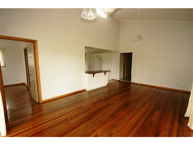 5 Grace Avenue, Cannonvale QLD 4802