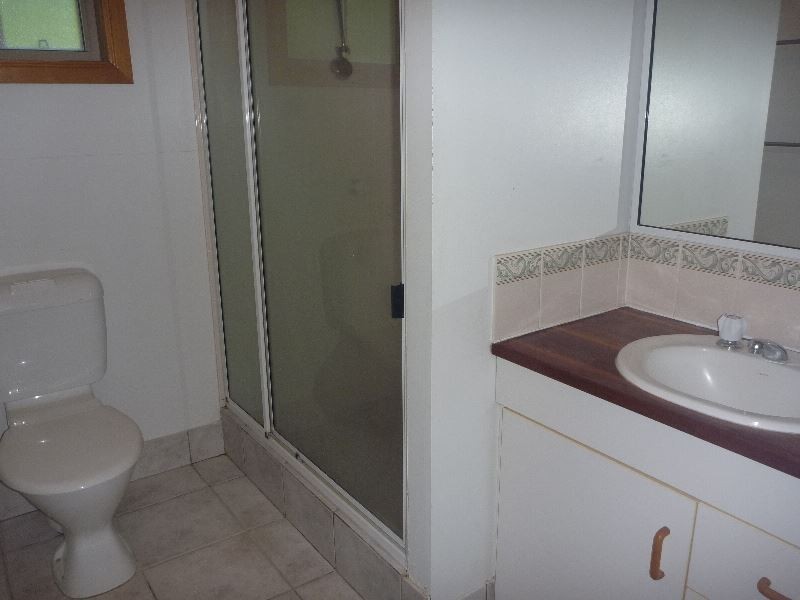 5 Grace Avenue, Cannonvale QLD 4802