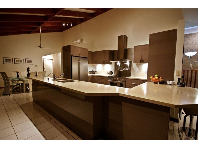 261 Paluma Road, Cannonvale QLD 4802