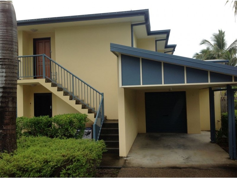 16/16 Beach Road, Cannonvale QLD 4802