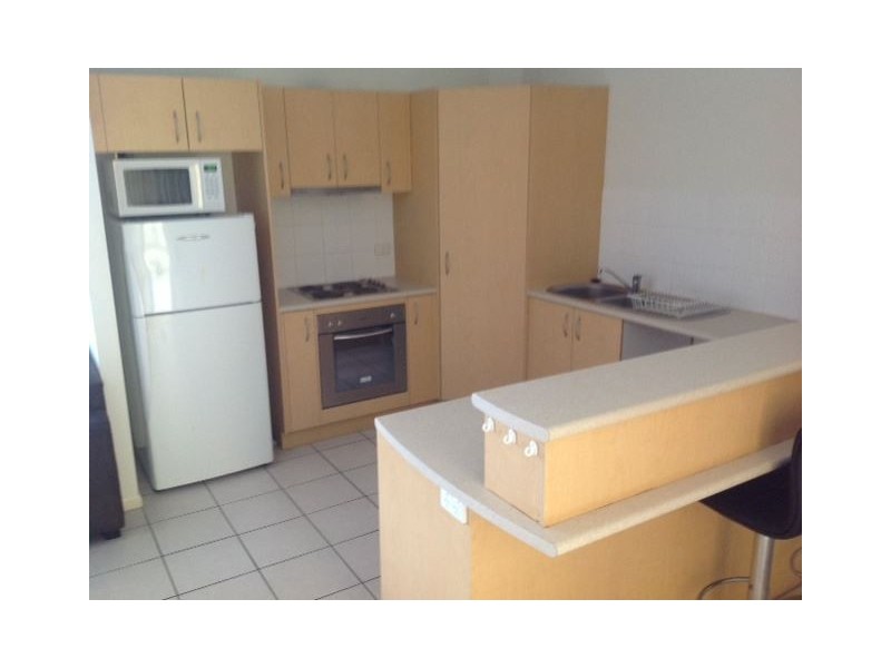 16/16 Beach Road, Cannonvale QLD 4802