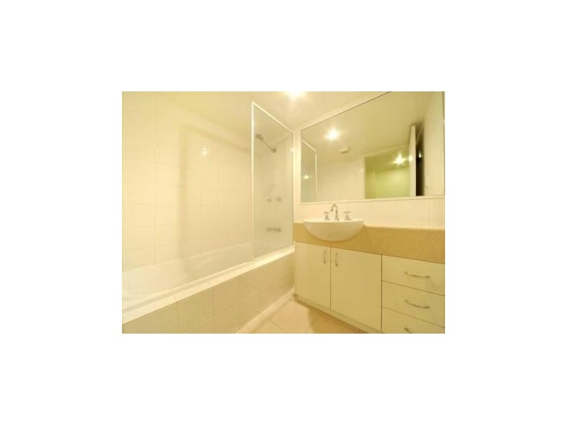 16/16 Beach Road, Cannonvale QLD 4802