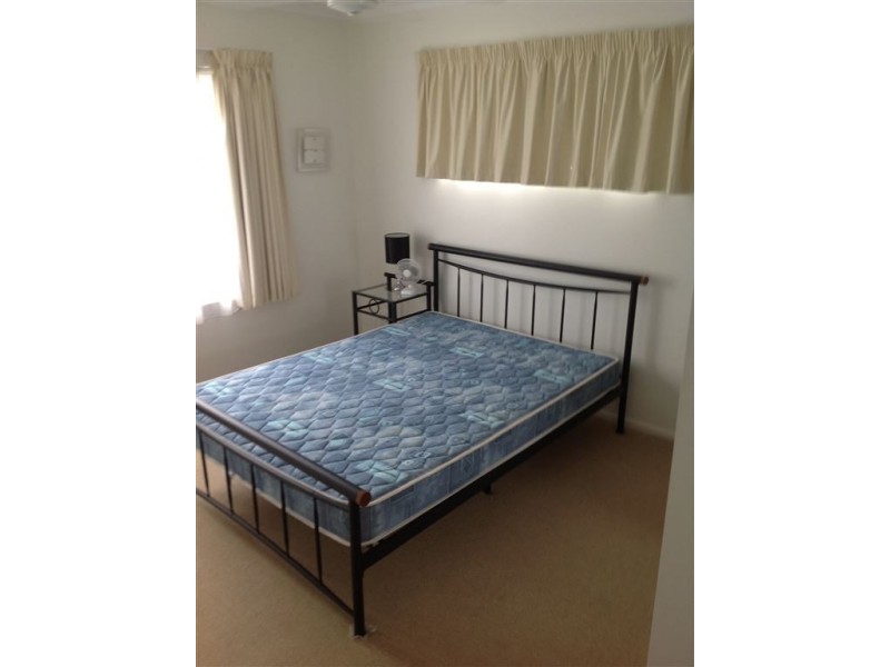 16/16 Beach Road, Cannonvale QLD 4802