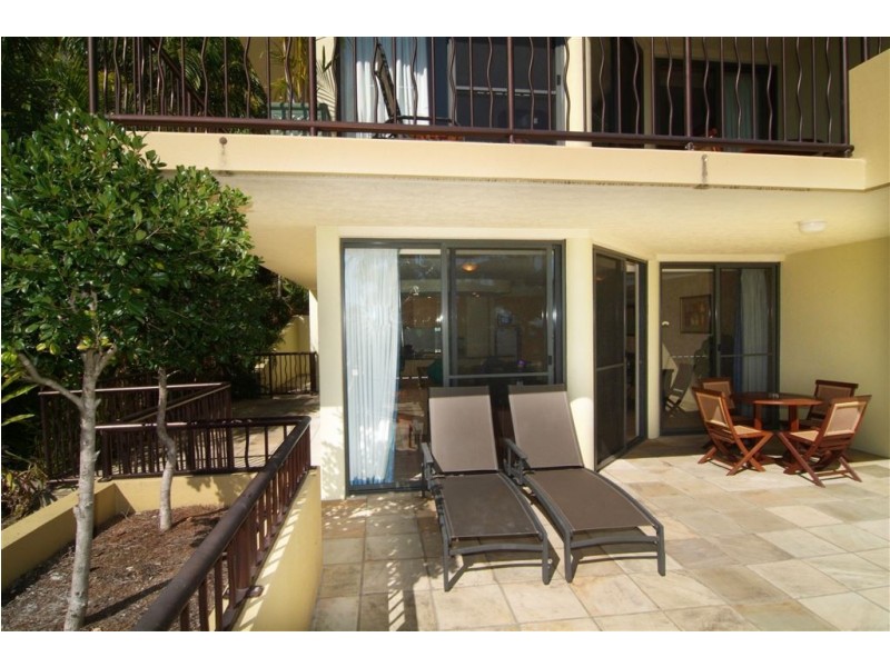 7/4 Golden Orchid Drive, Cannonvale QLD 4802