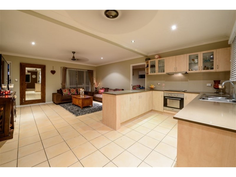 43 Country Road, Cannonvale QLD 4802