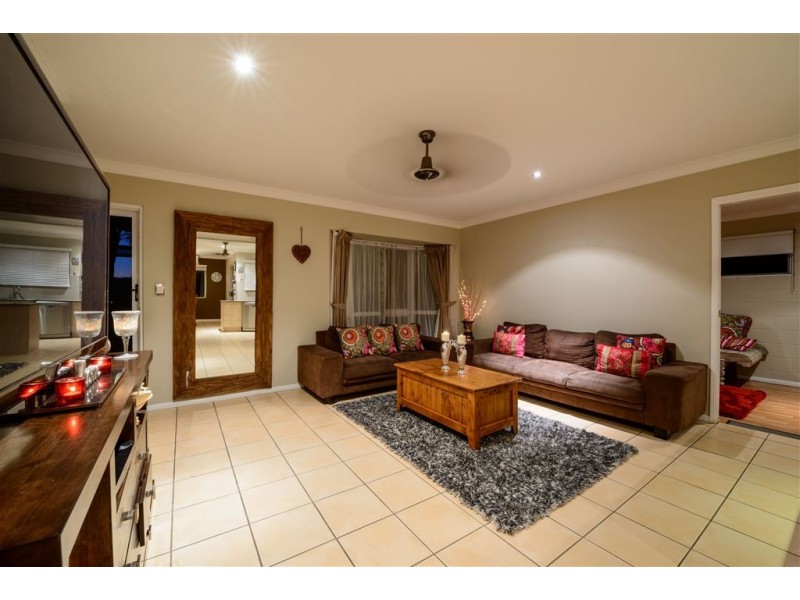 43 Country Road, Cannonvale QLD 4802