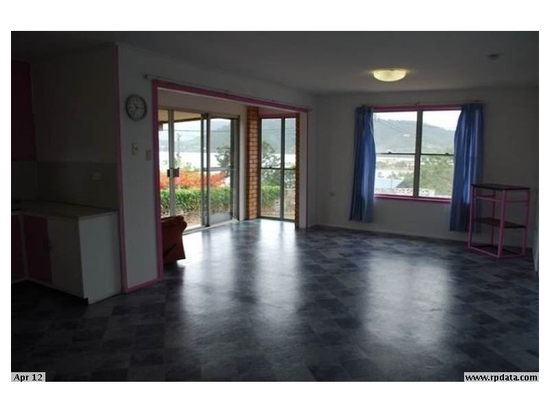 2 Simmons Street, Airlie Beach QLD 4802