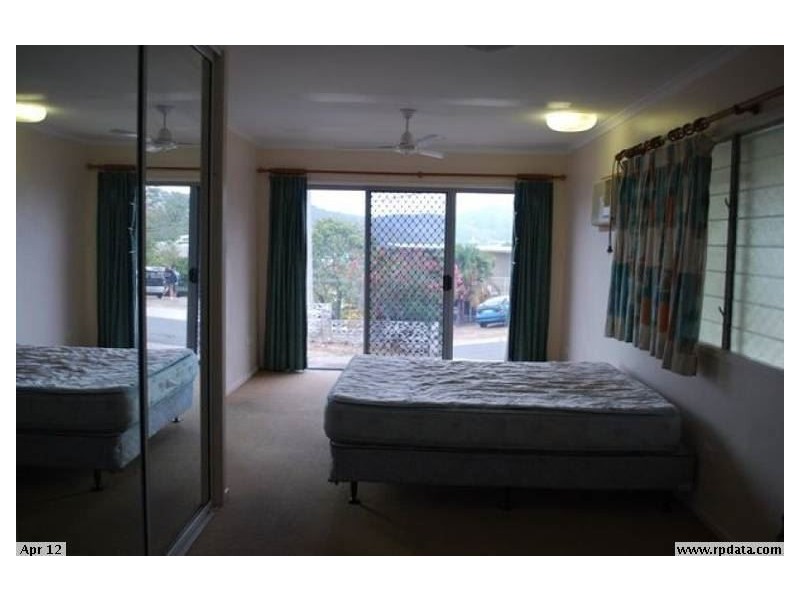 2 Simmons Street, Airlie Beach QLD 4802