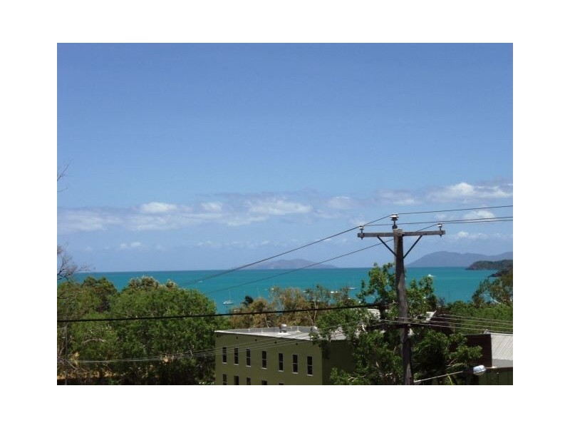 18 Orana Street, Airlie Beach QLD 4802