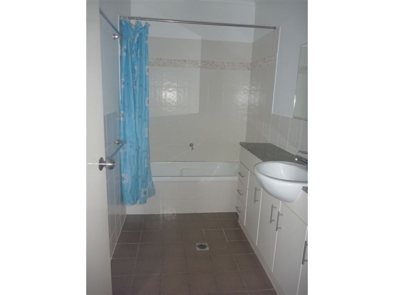 7/21 Shute Harbour Rd, Cannonvale QLD 4802