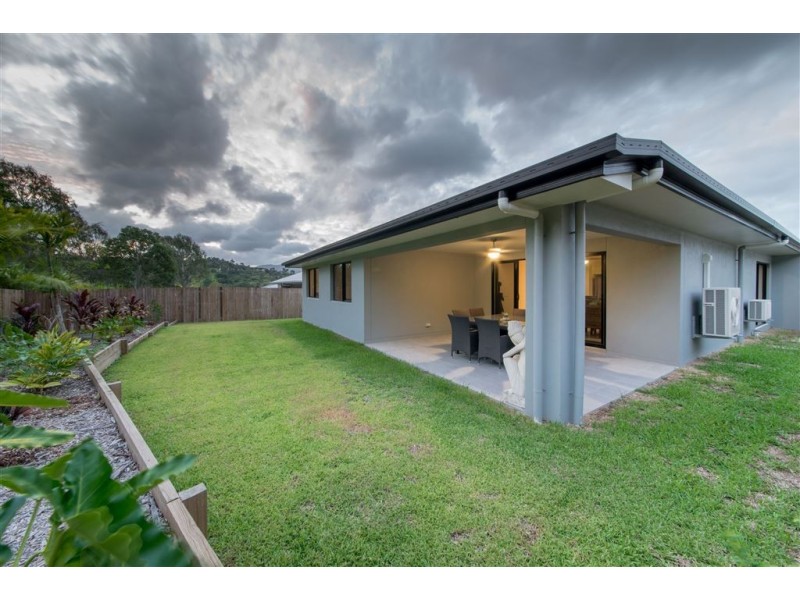 40 Twin Creek Court, Cannonvale QLD 4802