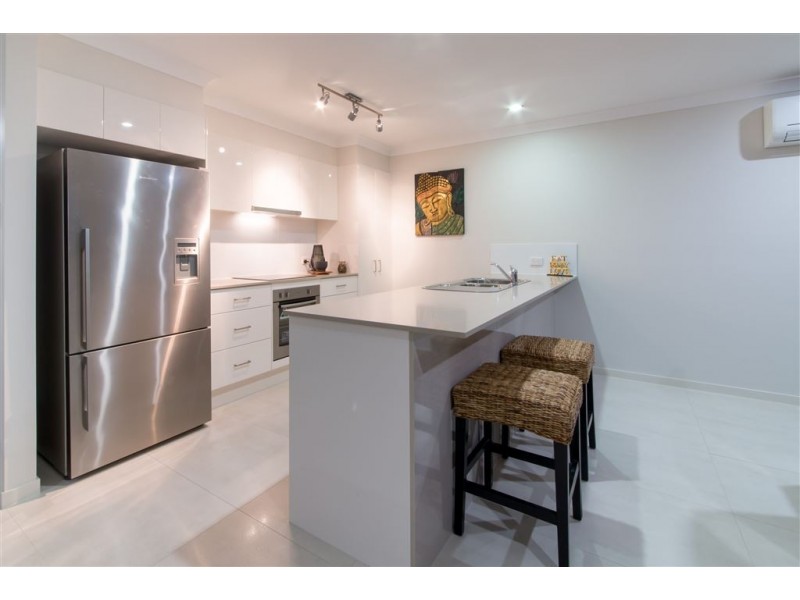 40 Twin Creek Court, Cannonvale QLD 4802