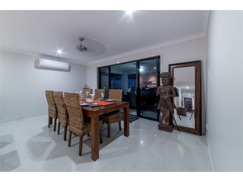 40 Twin Creek Court, Cannonvale QLD 4802