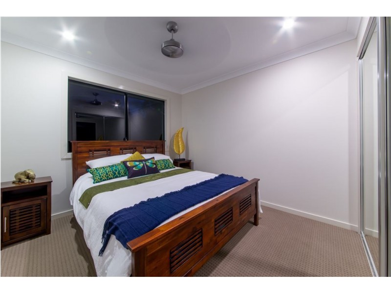 40 Twin Creek Court, Cannonvale QLD 4802