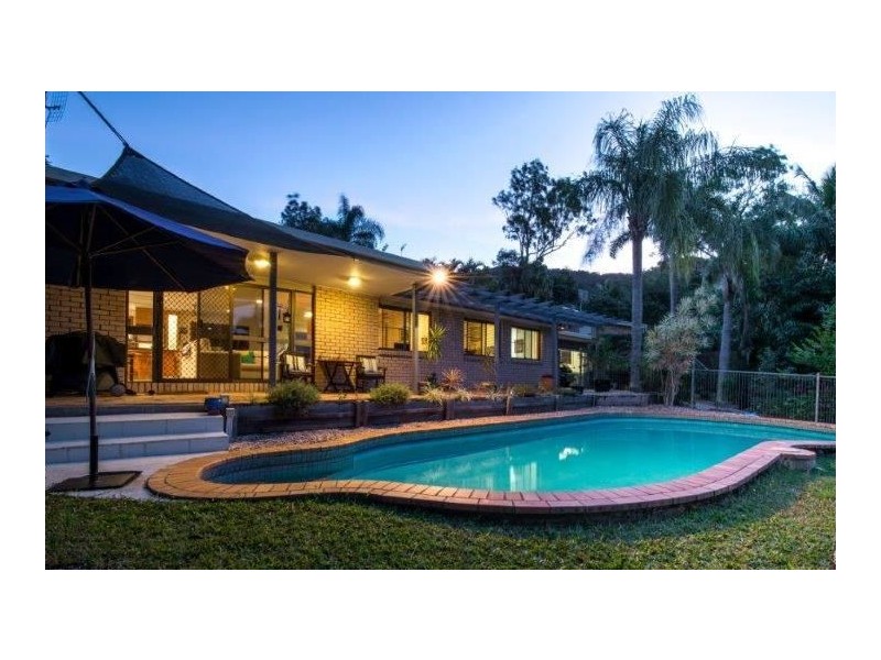 4 Muruk Crescent, Jubilee Pocket QLD 4802