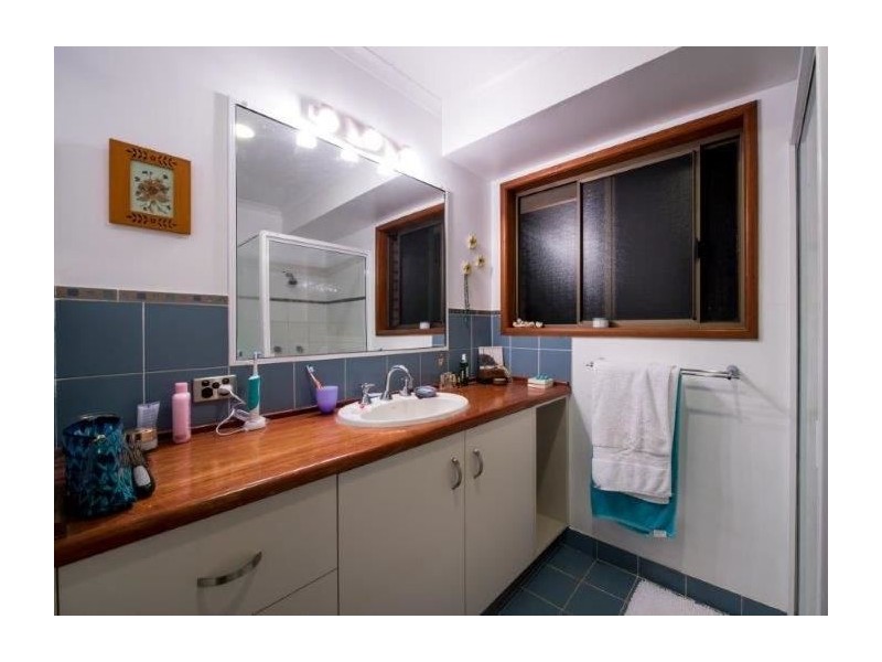 4 Muruk Crescent, Jubilee Pocket QLD 4802