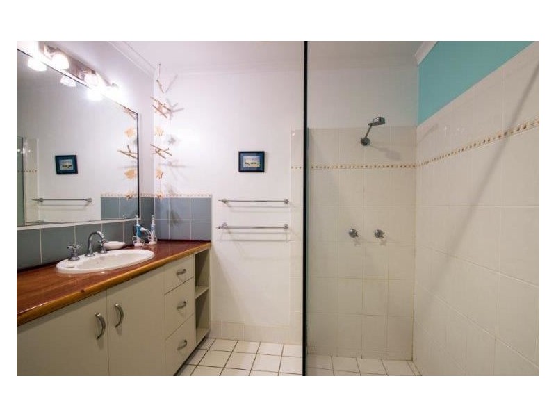 4 Muruk Crescent, Jubilee Pocket QLD 4802