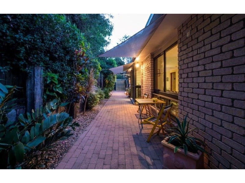 4 Muruk Crescent, Jubilee Pocket QLD 4802