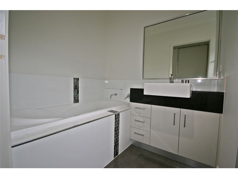 98 Fairweather Road, Cannon Valley QLD 4800