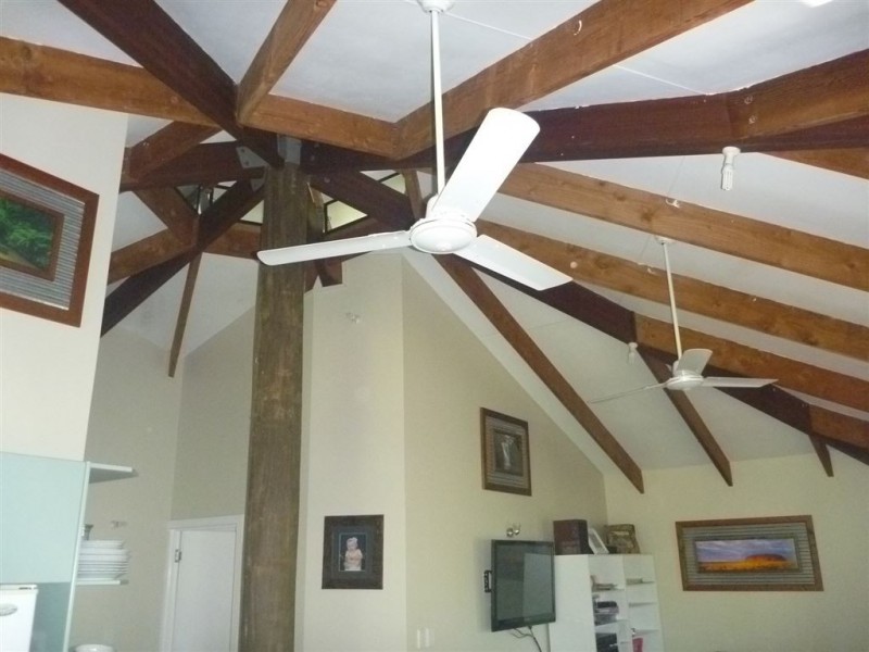 442 Sugarloaf Rd, Sugarloaf QLD 4800