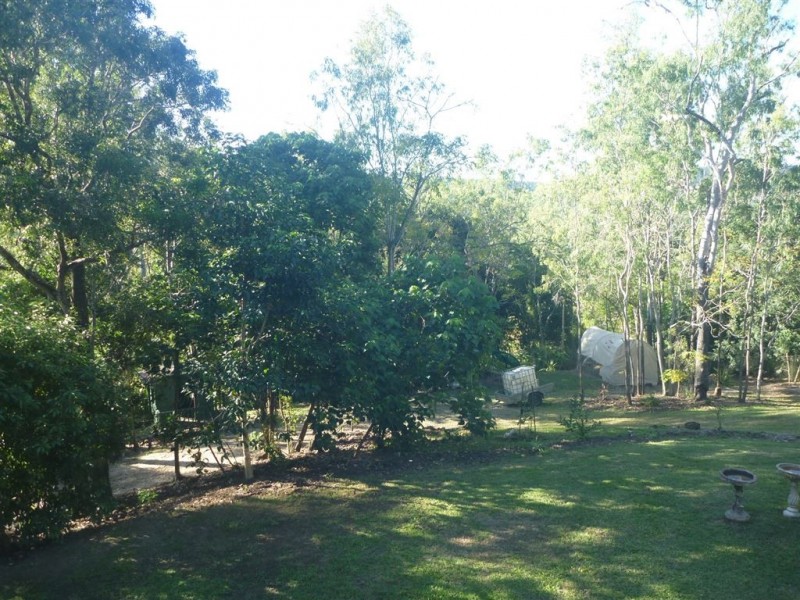 442 Sugarloaf Rd, Sugarloaf QLD 4800