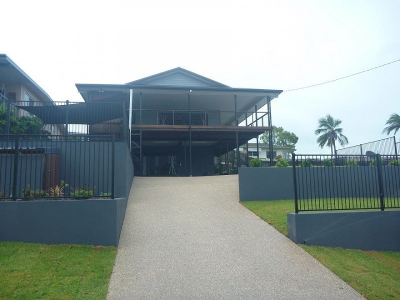 4 Simmons Street, Airlie Beach QLD 4802