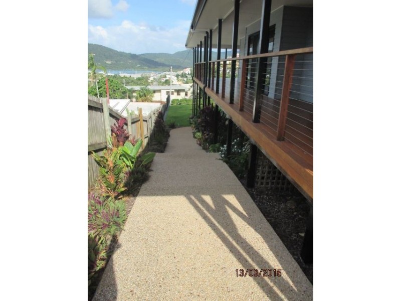 4 Simmons Street, Airlie Beach QLD 4802