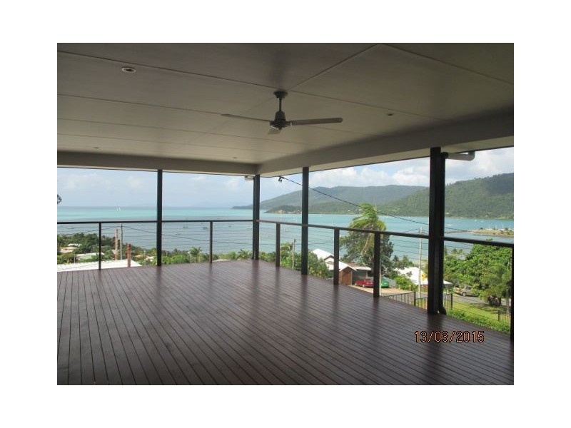 4 Simmons Street, Airlie Beach QLD 4802