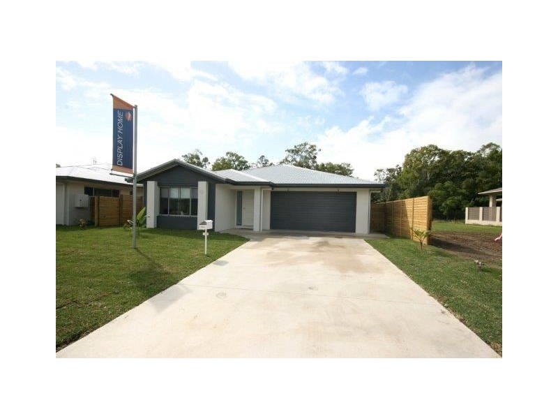 18 Waite Creek Crt, Cannonvale QLD 4802