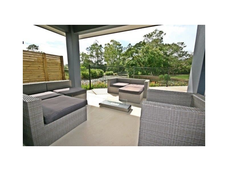 18 Waite Creek Crt, Cannonvale QLD 4802