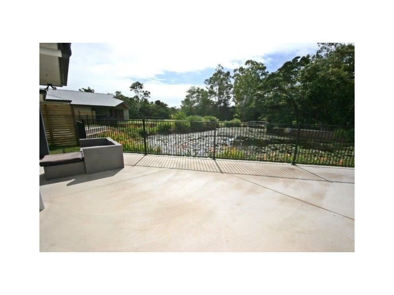 18 Waite Creek Crt, Cannonvale QLD 4802