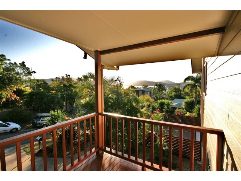 39 Jones Road, Cannonvale QLD 4802