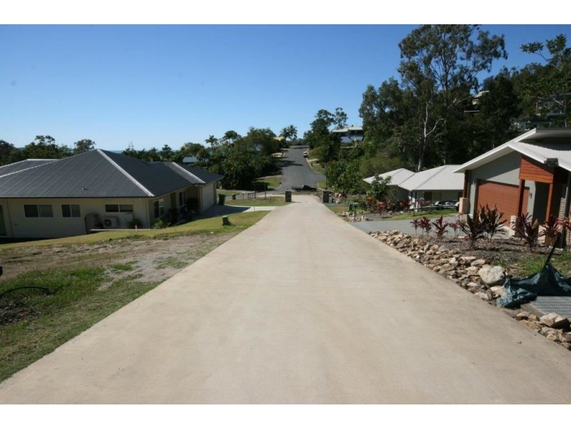 1/13 Border Drive, Cannonvale QLD 4802