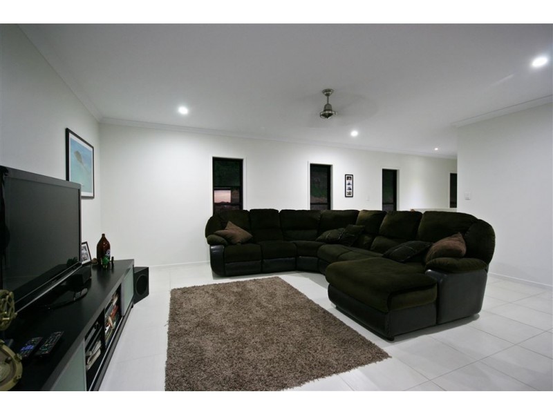 36 Beth Court, Cannonvale QLD 4802