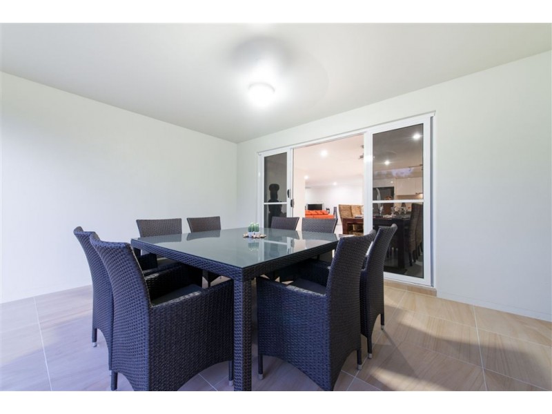 47 Twin Creek Court, Cannonvale QLD 4802