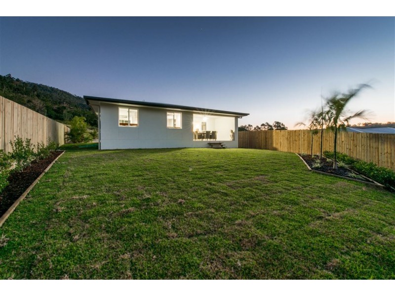 47 Twin Creek Court, Cannonvale QLD 4802