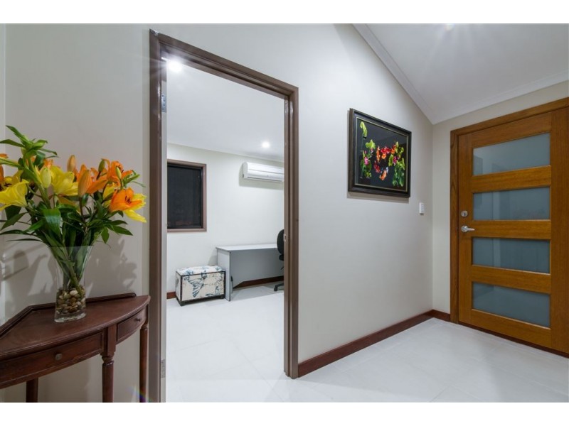 64 Valley Drive, Cannonvale QLD 4802