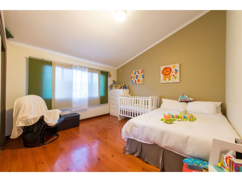 64 Valley Drive, Cannonvale QLD 4802