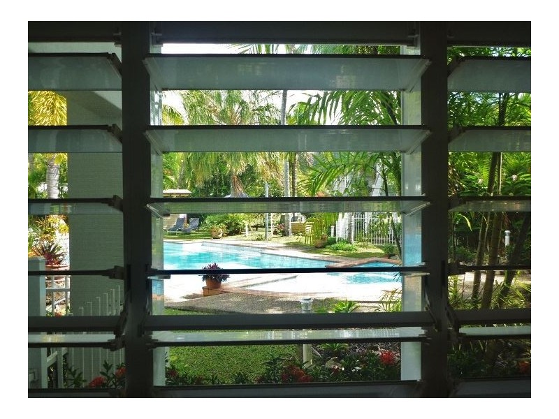 15/2 Erromango, Jubilee Pocket QLD 4802