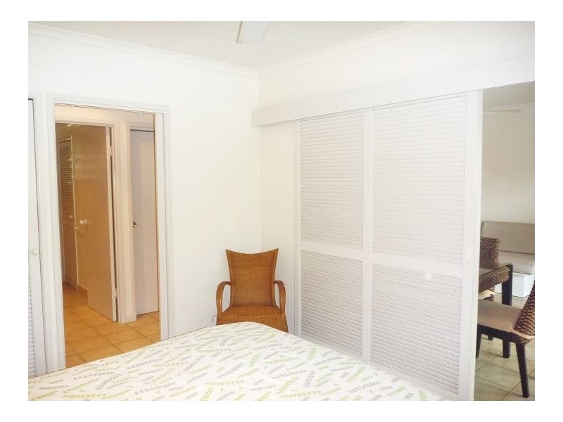 15/2 Erromango, Jubilee Pocket QLD 4802