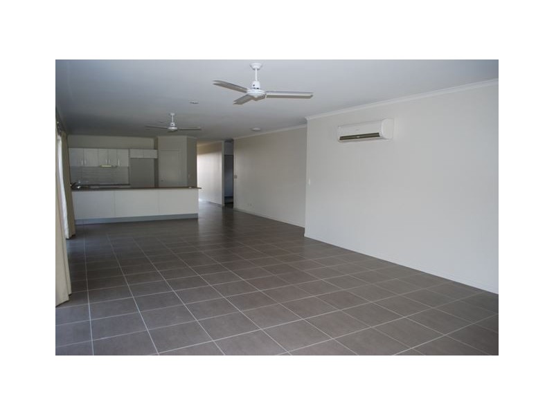 88 Abell Road, Cannonvale QLD 4802