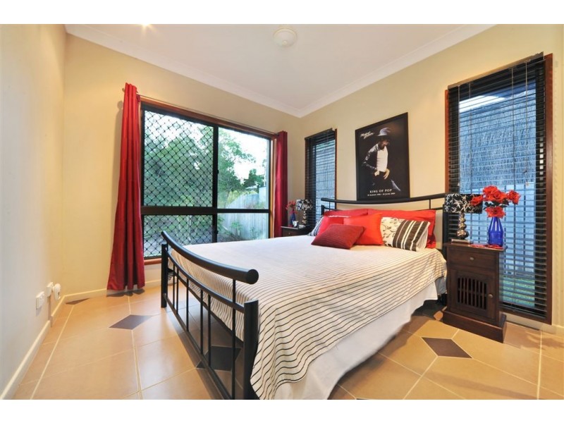 16 Links Drive, Cannonvale QLD 4802