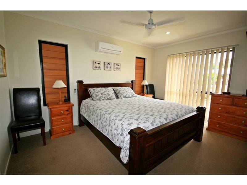 12 Waite Creek Court, Cannonvale QLD 4802