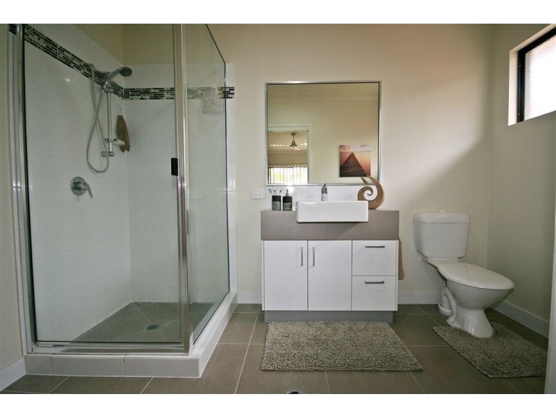 12 Waite Creek Court, Cannonvale QLD 4802