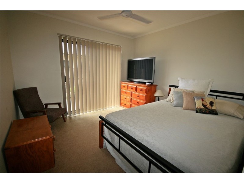 12 Waite Creek Court, Cannonvale QLD 4802